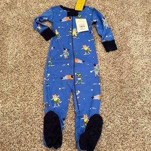 Beaufort Bonnet Christmas Night Night NWT